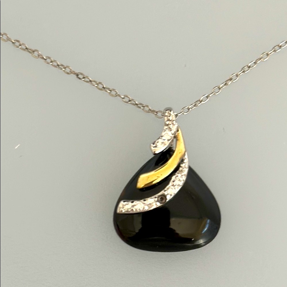 10k yellow gold over 925 silver onix Black Teardrop Pendant Necklace